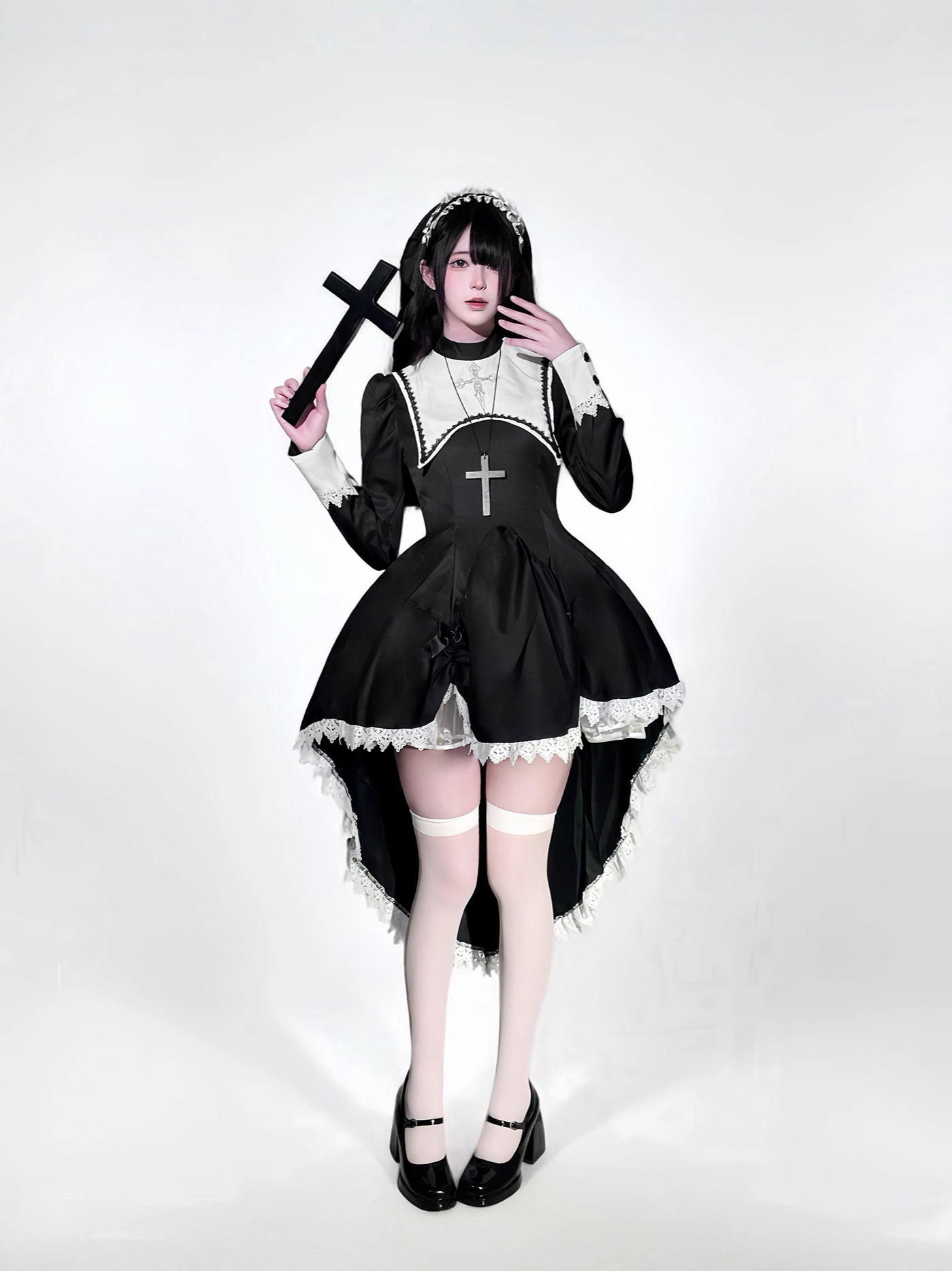 Embroidery Class - Gothic-Stil dunkle Stickerei Kreuz Halloween Nonne