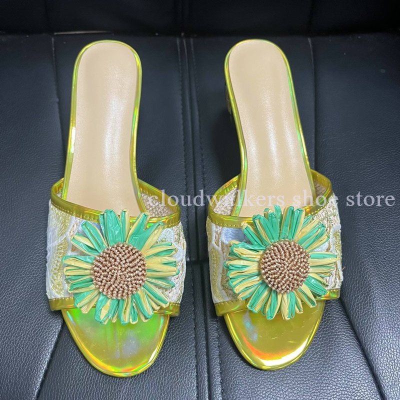 Schillernde bestickte Oberseit – Embroidery Design Bewertung und Preis