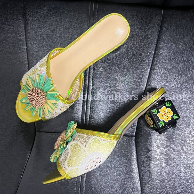 Schillernde bestickte Oberseit – Embroidery Design Bewertung und Preis