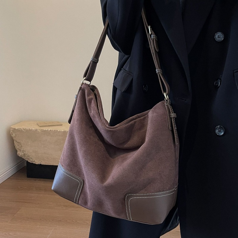 Trendige, vielseitige Tragetas – Embroidery Class Bewertung und Preis