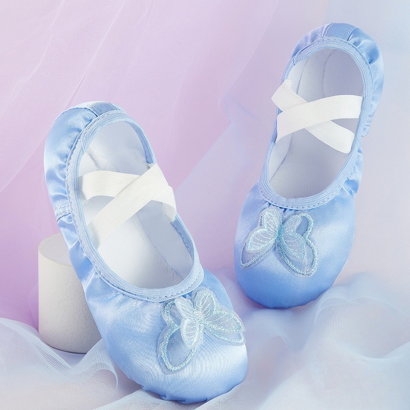 Kinder-Ballettschuhe mit Schme – Embroidery Class Bewertung und Preis