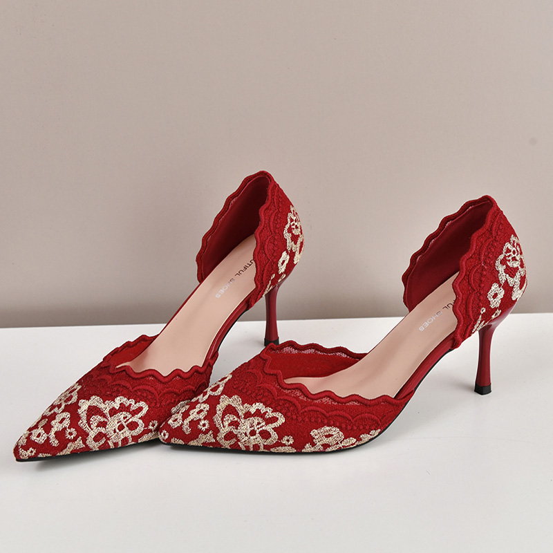 Luxus Rot Weiß Spitze Stickere – Embroidery In The Piece Bewertung und Preis