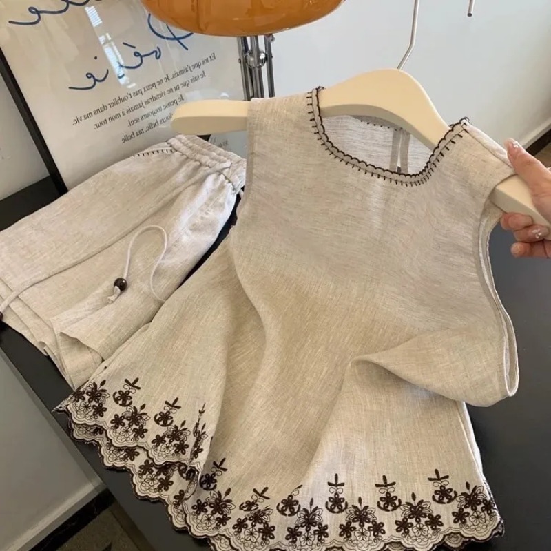 Einfacher alter Geldstil aus B – Embroidery Class Bewertung und Preis