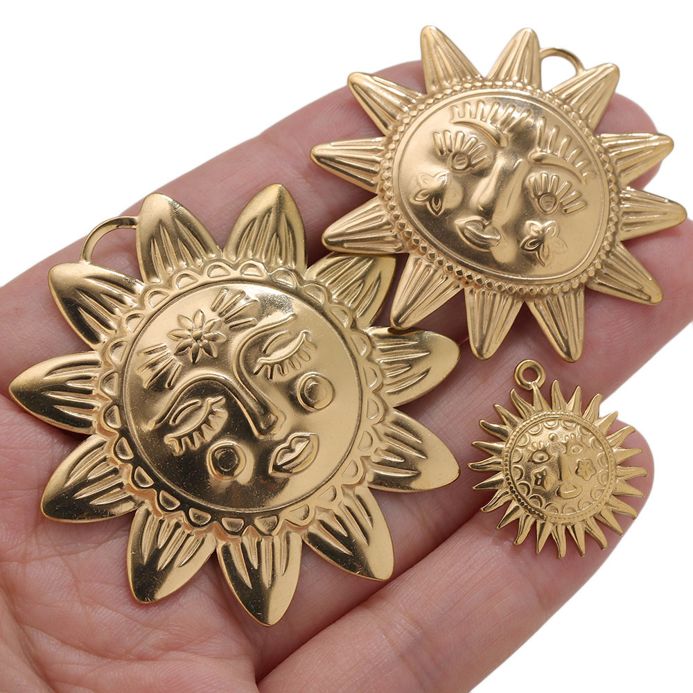 5 Stück PVD-Gold-Anhänger aus  – Embroidery Charm Bewertung und Preis