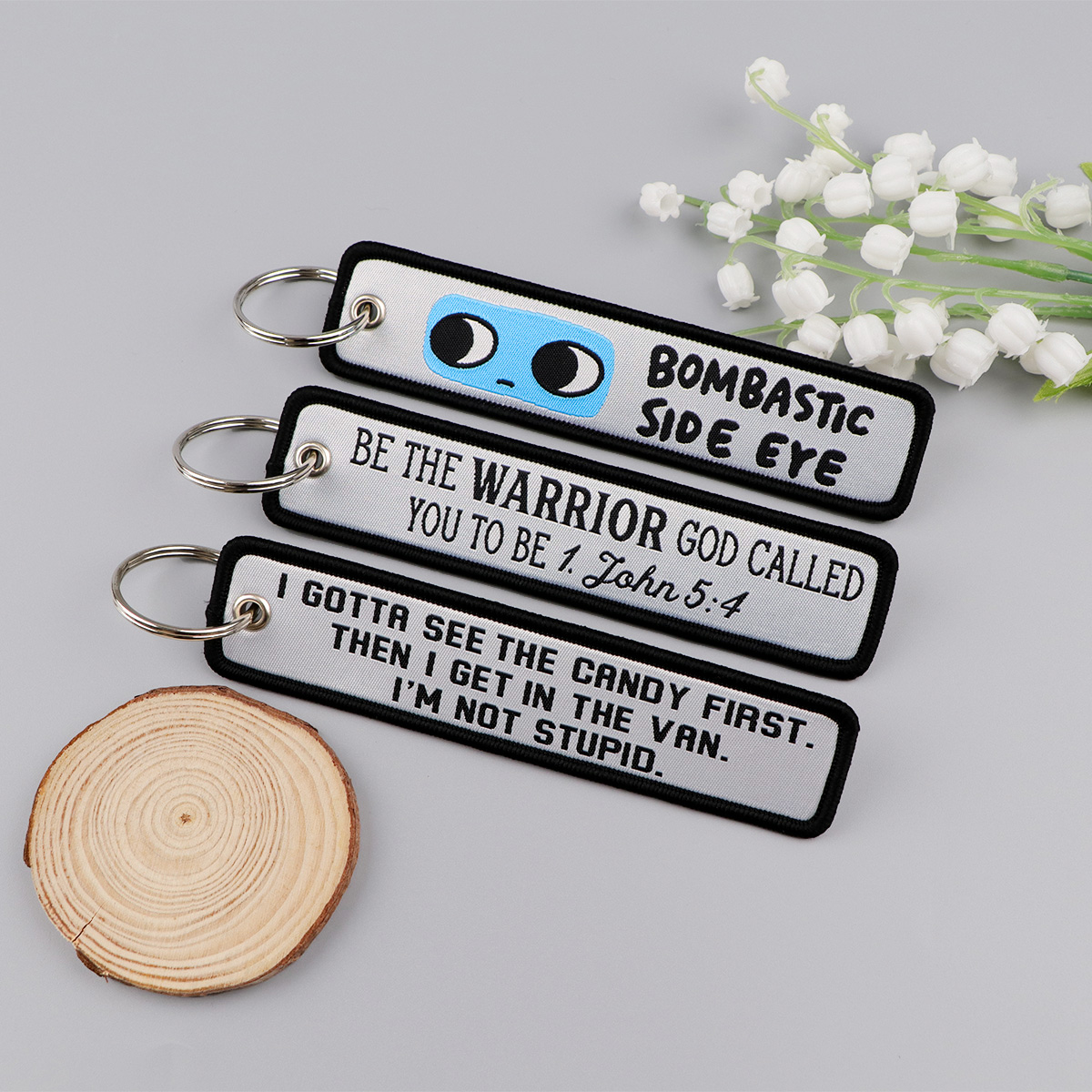Farbenfroher Inspirationszitat – Embroidery Keychain Bewertung und Preis