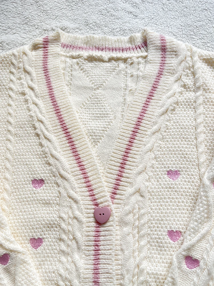 Liebhaber-Cardigan mit rosa He – Embroidery Patches Bewertung und Preis