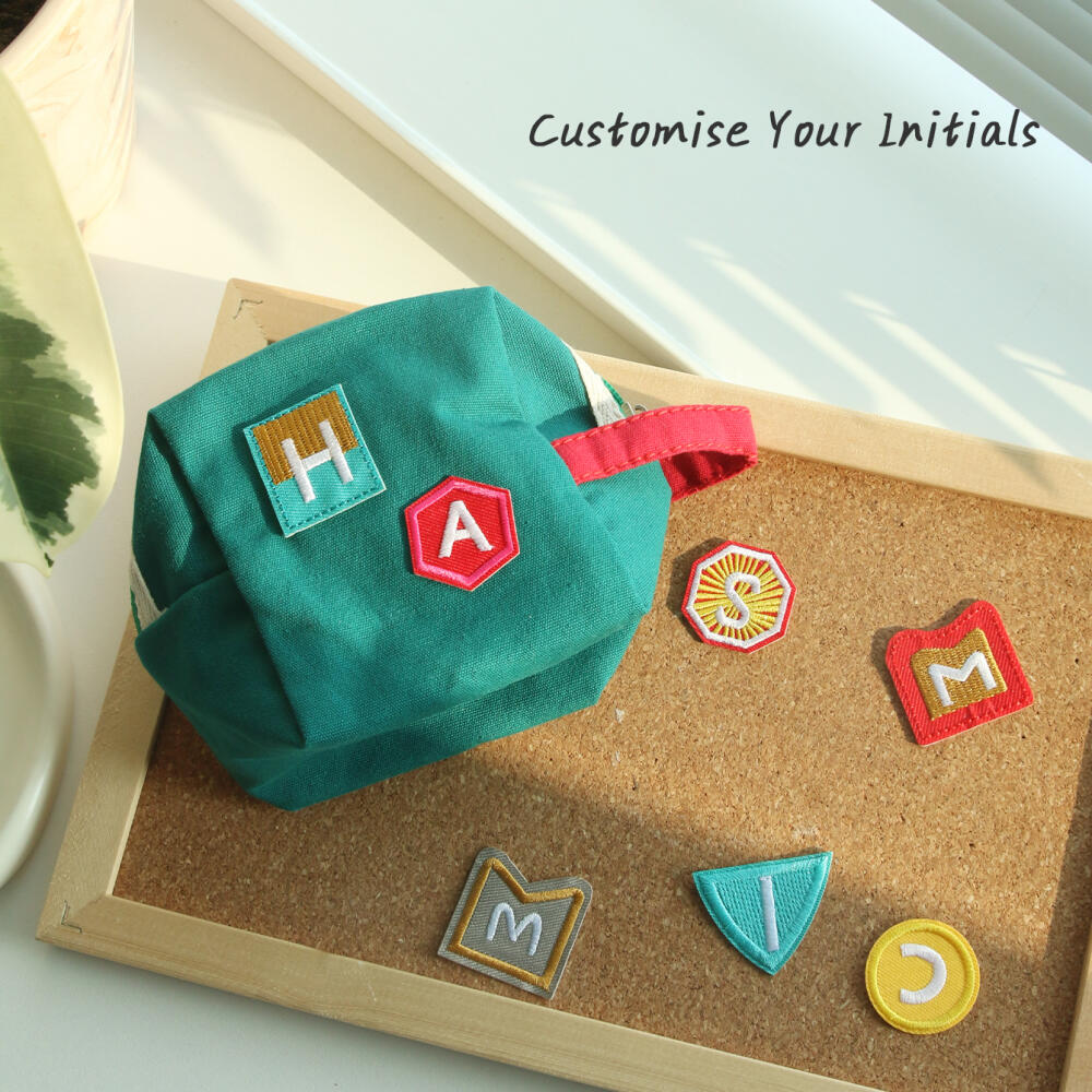 Personalisierte Maßgefertigte  – Embroidery Initials Bewertung und Preis