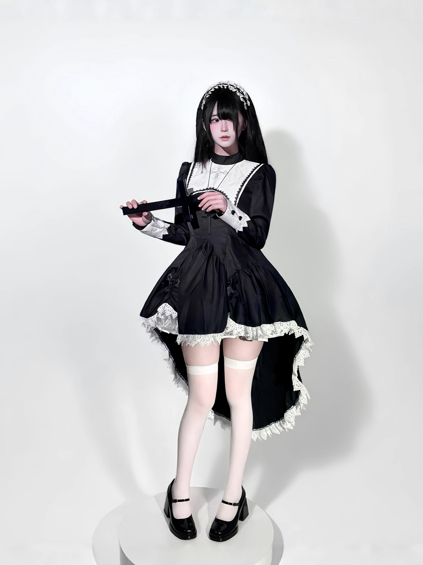 Gothic-Stil dunkle Stickerei K – Embroidery Class Bewertung und Preis
