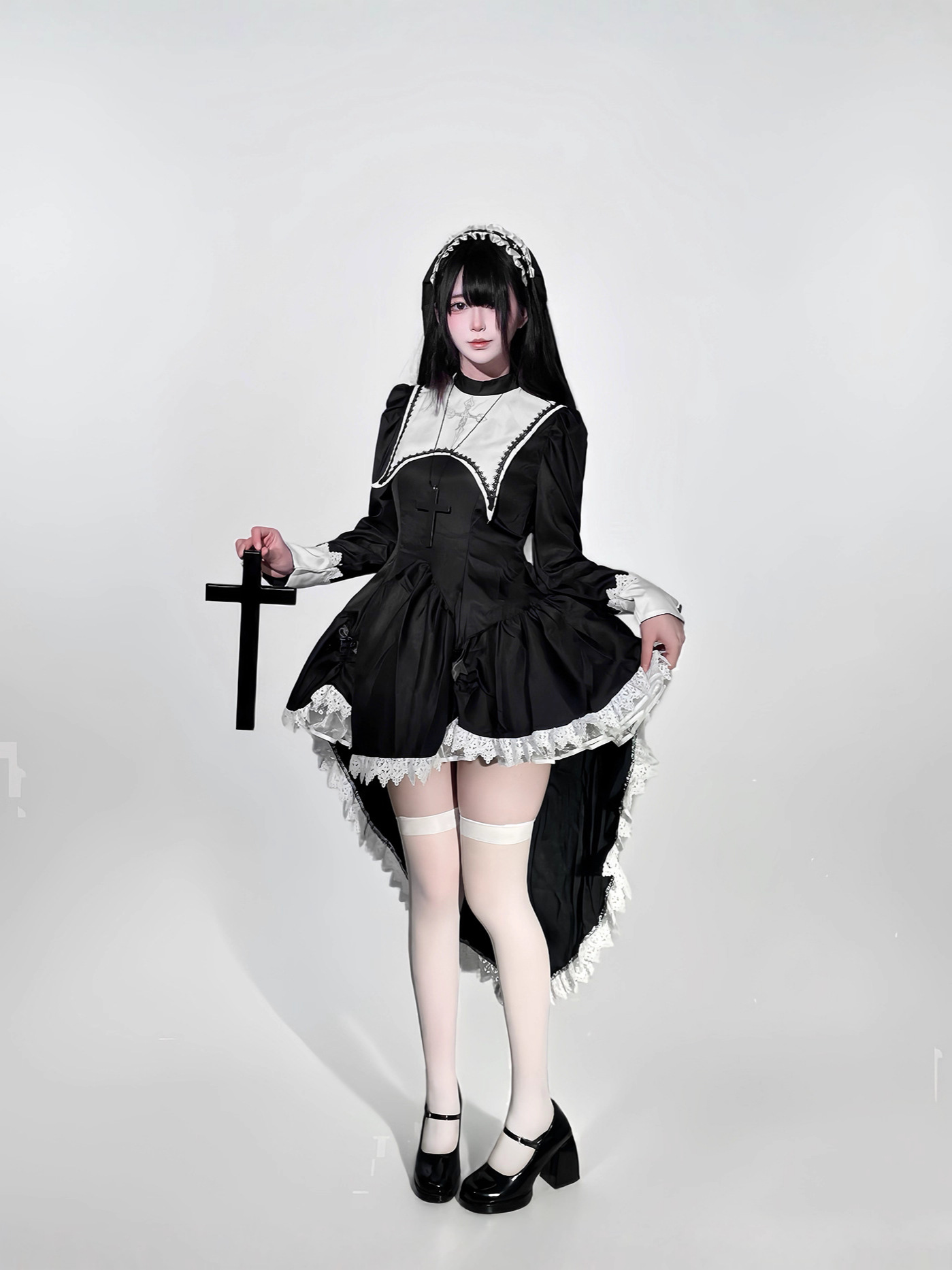 Gothic-Stil dunkle Stickerei K – Embroidery Class Bewertung und Preis