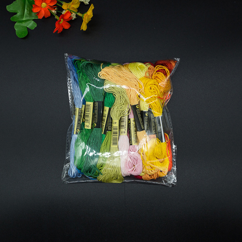 C 24/100/50 Mehrfarbige Kreuzs – Embroidery Floss Bewertung und Preis